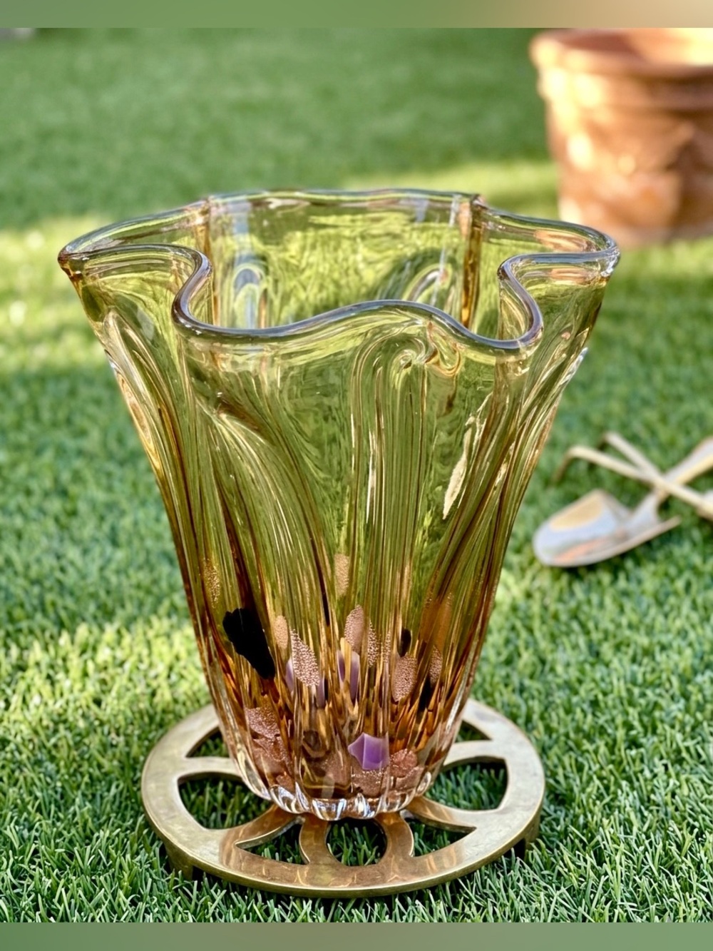 Large 12" Vintage Amber Handkerchief Art Glass Vase Gold Aventurine Inclusions